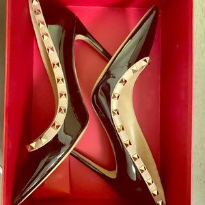 Valentino - Valentino Garavani Rockstud Pumps